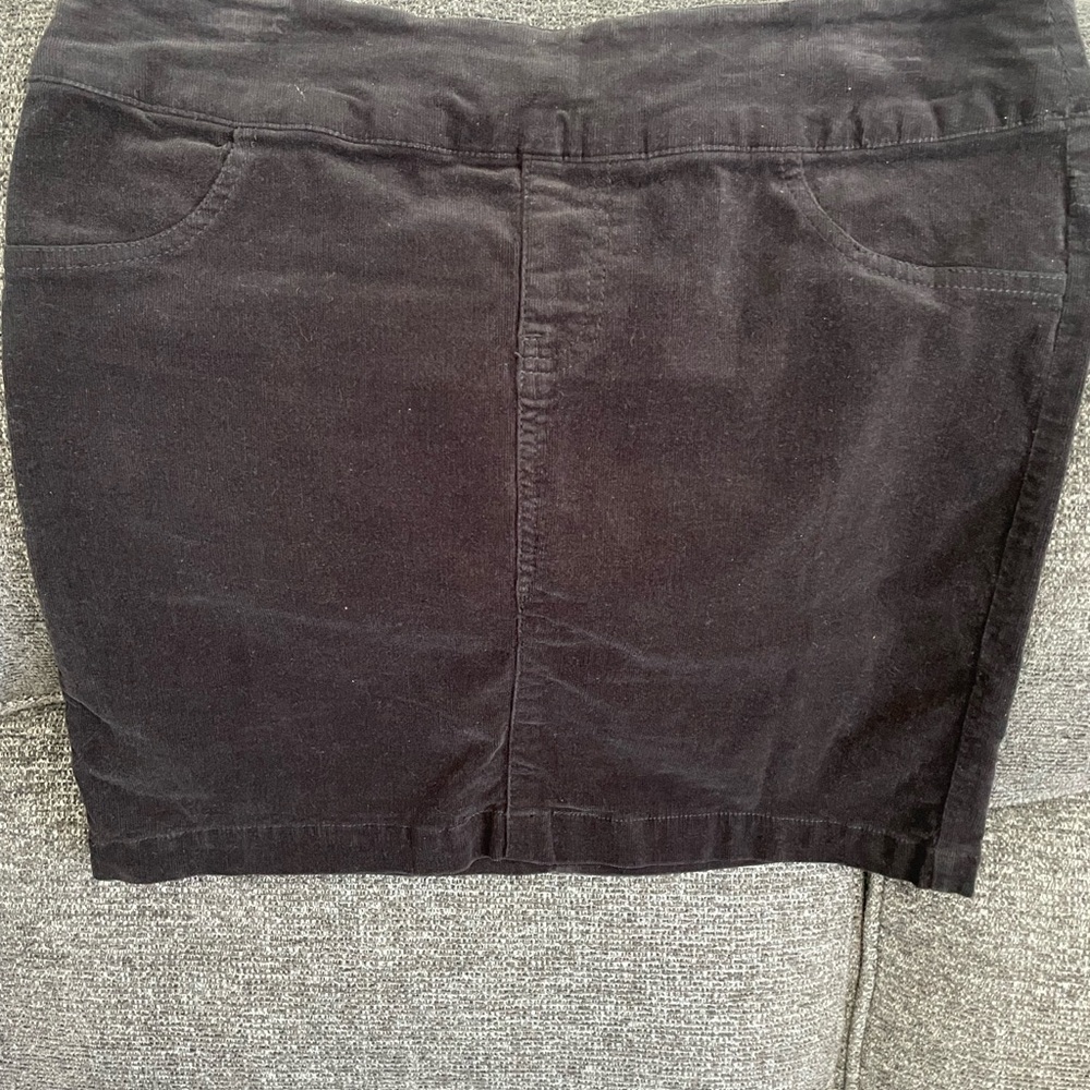 Grey skirt size 6